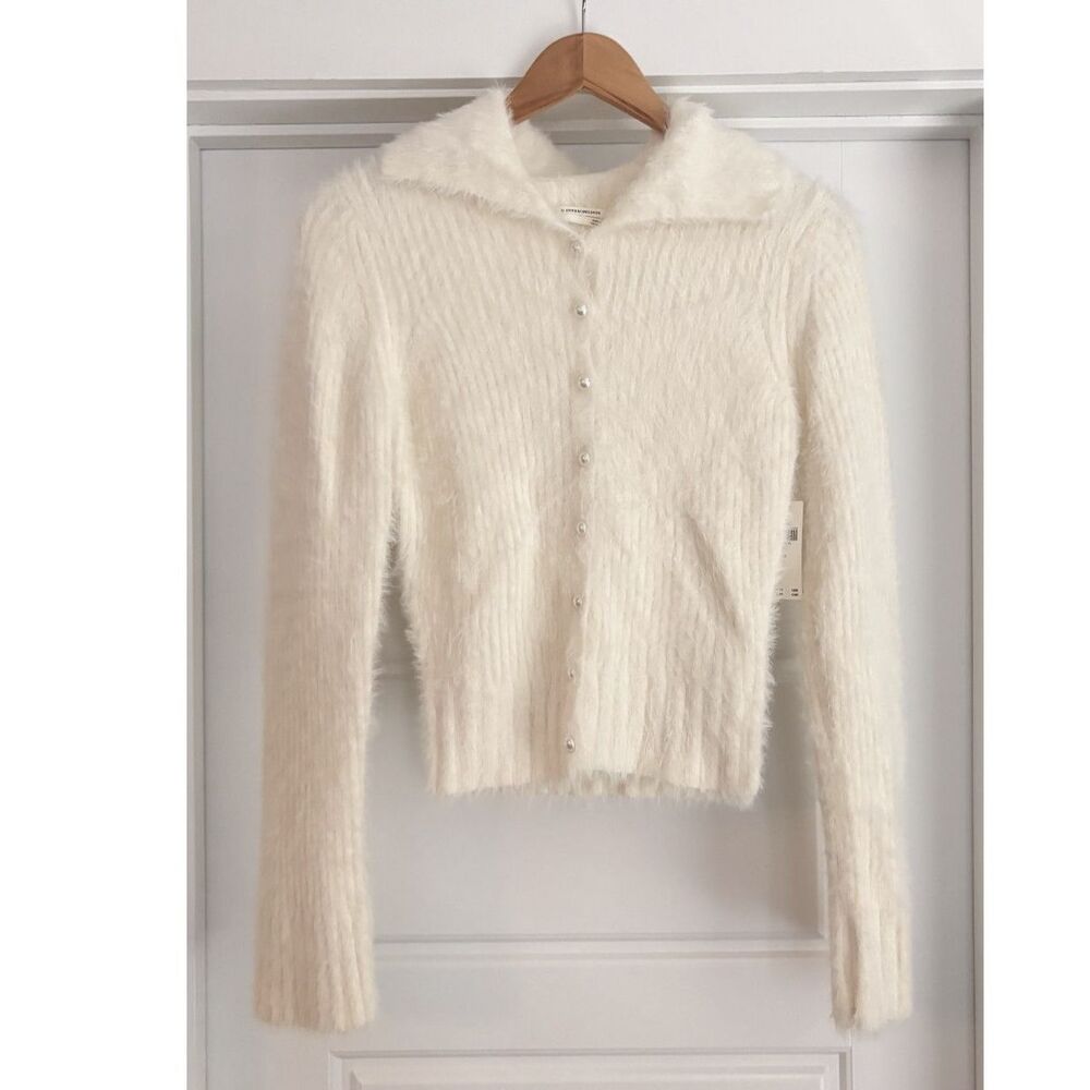 By Anthropologie Pearl Button Fuzzy Cardigan Cream Size Small NWT - Picture 3 of 5